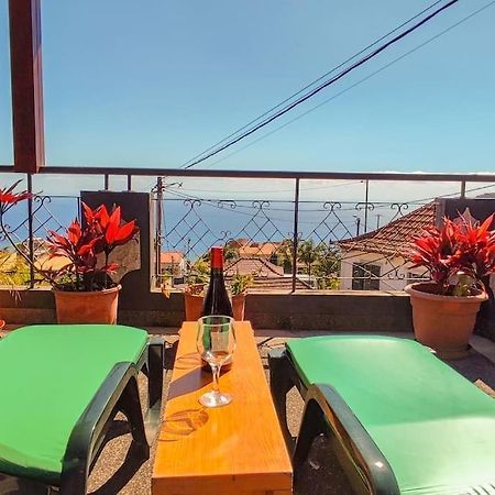 The Funny And Relax Apartment With Terrace & View Arco da Calheta  Εξωτερικό φωτογραφία