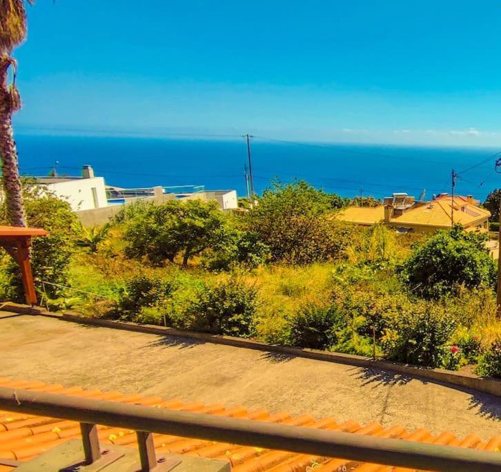 The Funny And Relax Apartment With Terrace & View Arco da Calheta  Εξωτερικό φωτογραφία